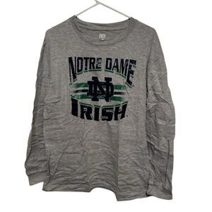 Notre Dame Irish Size Medium Long Sleeved T-Shirt
